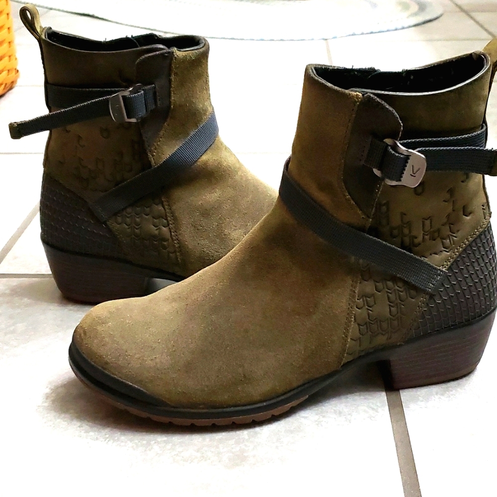 KEEN Morrison US 8.5 mid ankle boot suede olive green, used